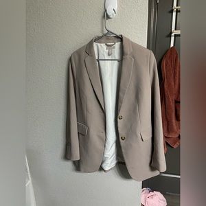 Oversized women’s blazer from H & M
